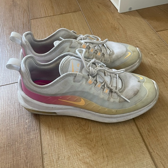 NSW Air Max Axis Athletic Shoes - Picture 2 of 7